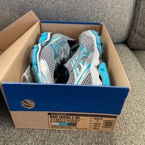 Mizuno Women's Wave Enigma 5 Running Shoes, 9.5
